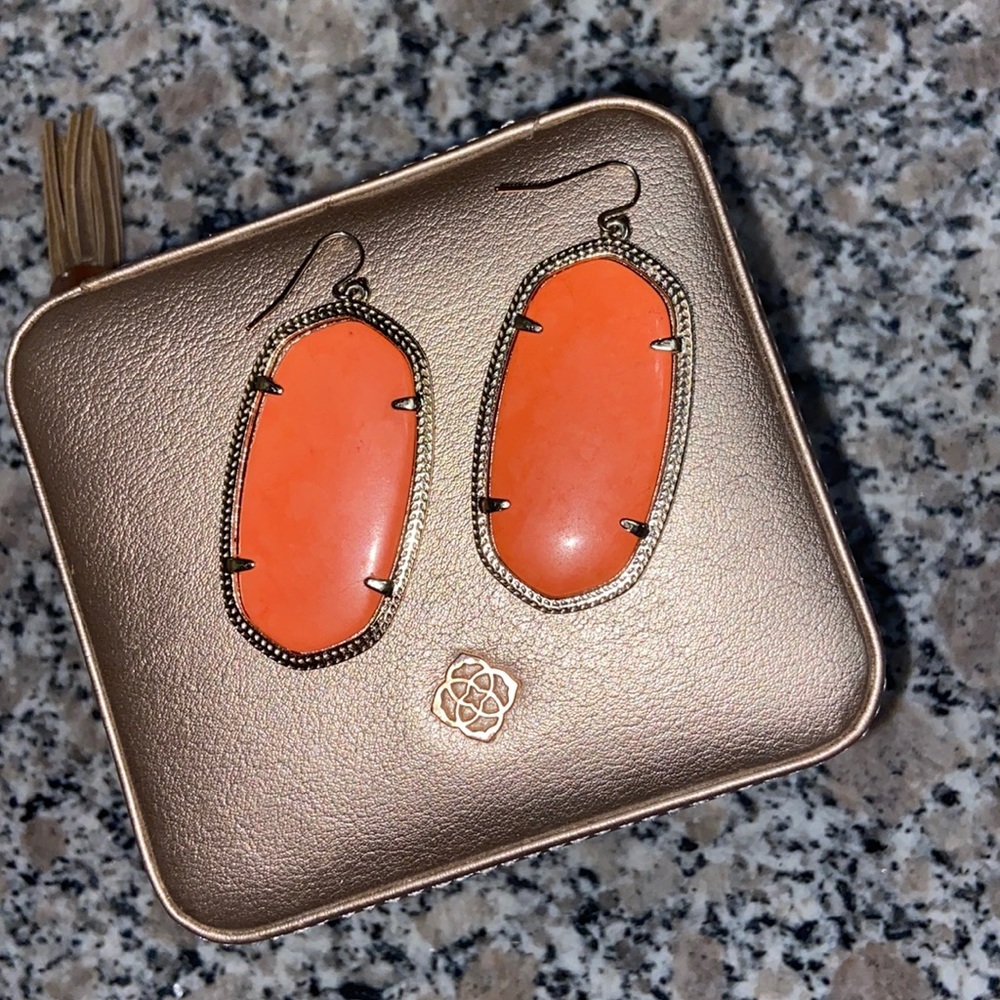 Kendra Scott Danielle Earrings in Coral